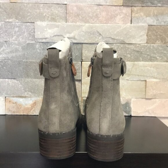 Gentle Souls Best Buckle Chelsea - Picture 6 of 10